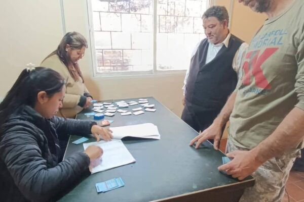 Boleto Estudiantil Gratuito: Continúa la entrega de abonos en la Oficina de Empleo