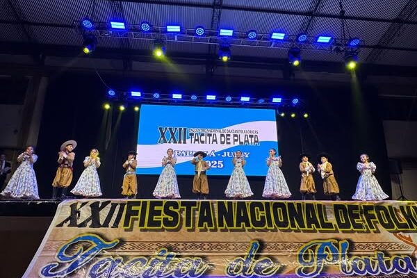 Orgullo tucumano en el Festival Nacional de Danzas Folclóricas